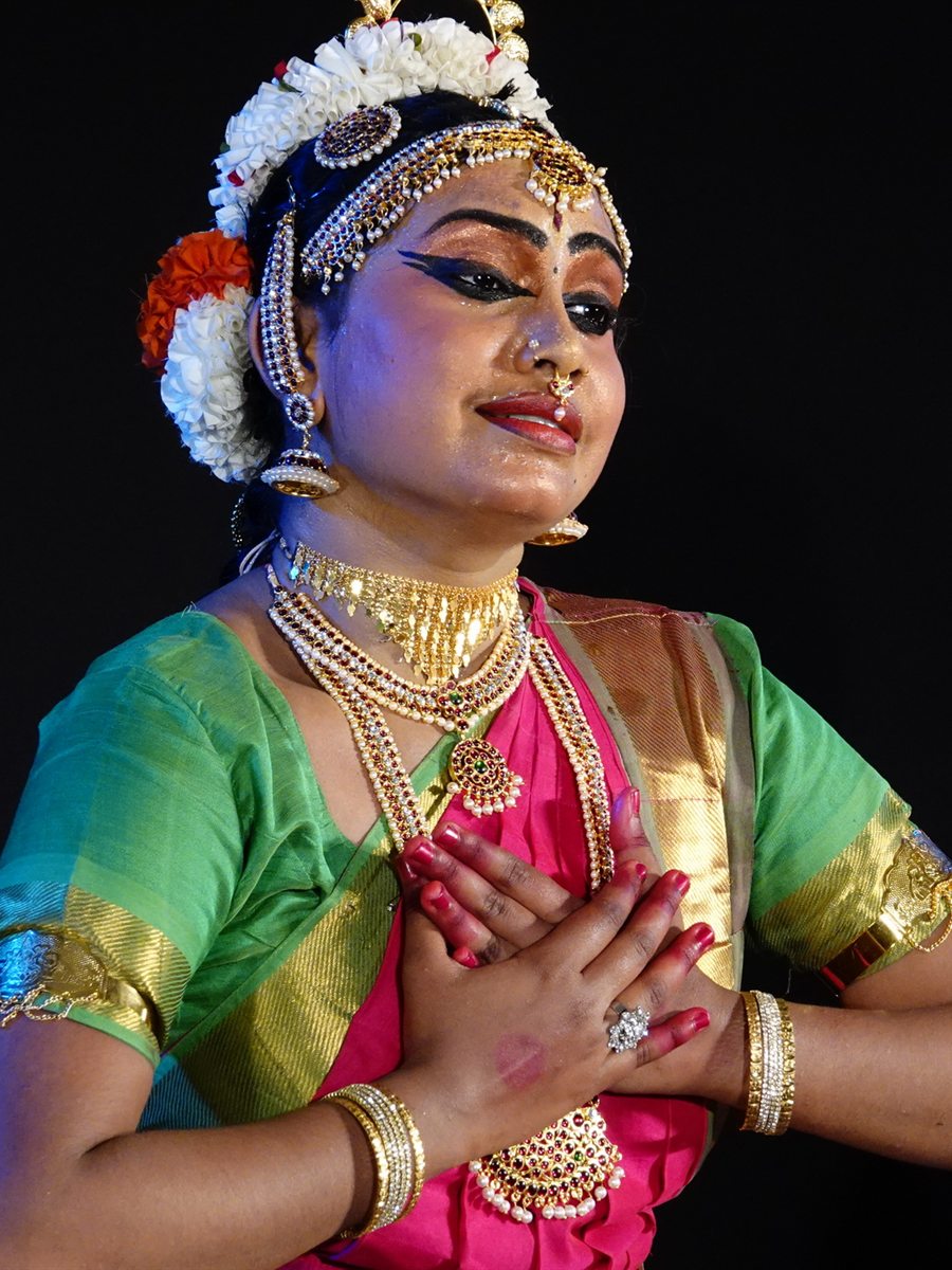 Bharatanatyam dancer in traditional costume
